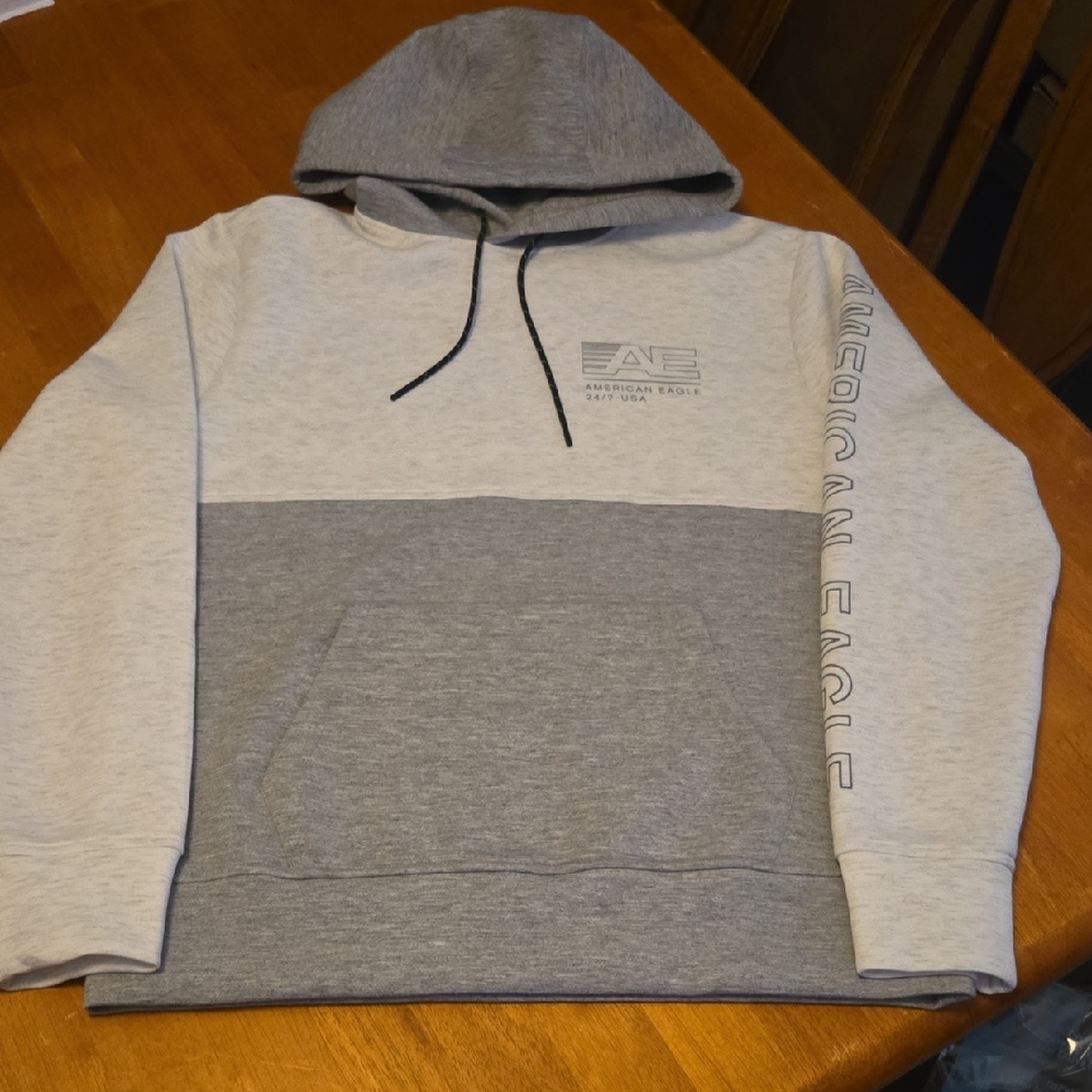 American Eagle Mens Gray and Light Gray Hoodie. Size Med